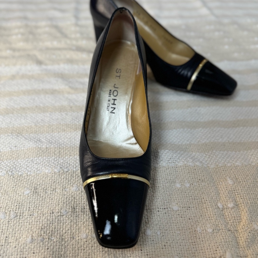 St. John black and gold heels vintage made in Italy size 7AA - Picture 6 of 11